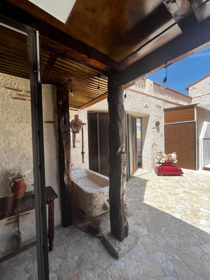 Nava del Rey Casa Ruina 게스트하우스 외부 사진